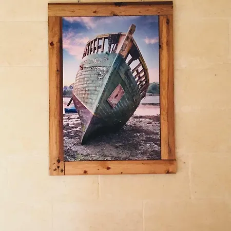 Bed and Breakfast Mood