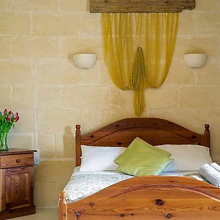 Mood Bed and Breakfast Għarb